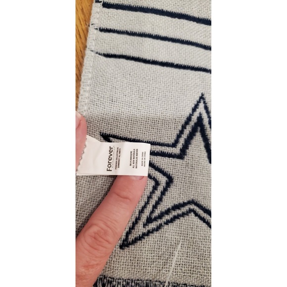 Dallas Cowboys Reversible Scarf Knit Winter Neck NEW - Split Logo - Picture 3 of 7